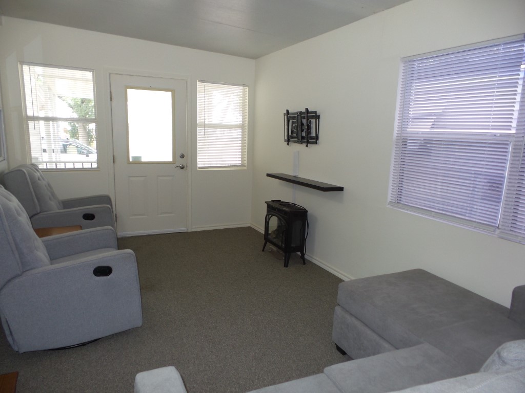 TT 228 NEW INSIDE PICS AFTER MOVED (3)