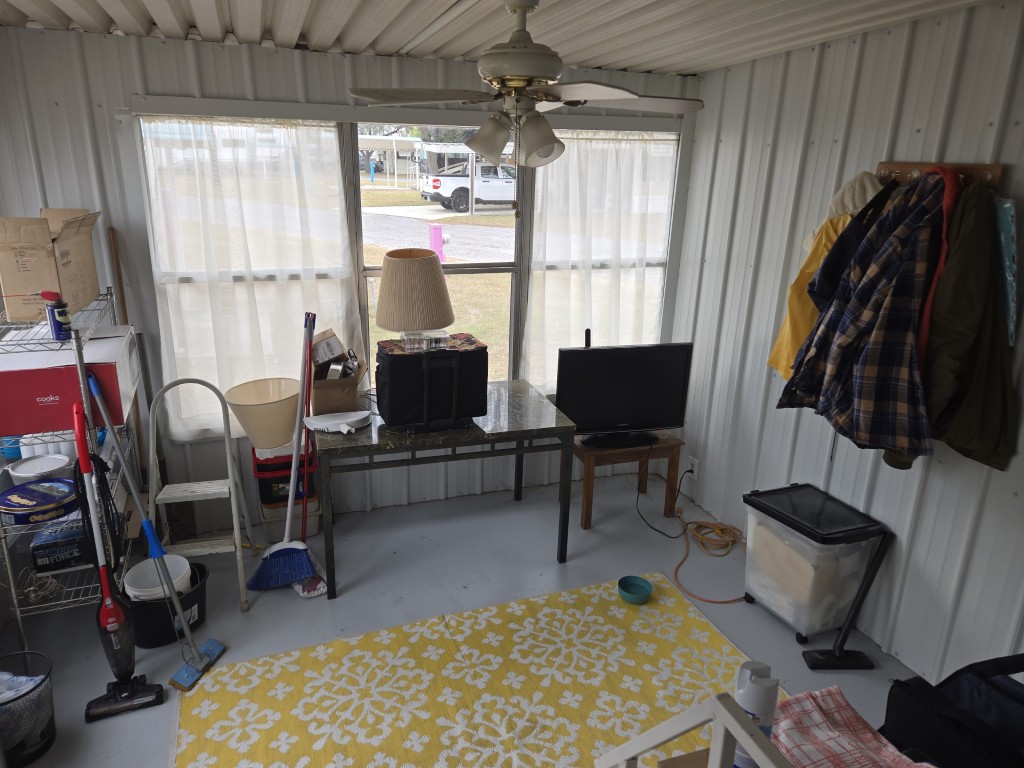 I-1 Paradise Park Pics (7)