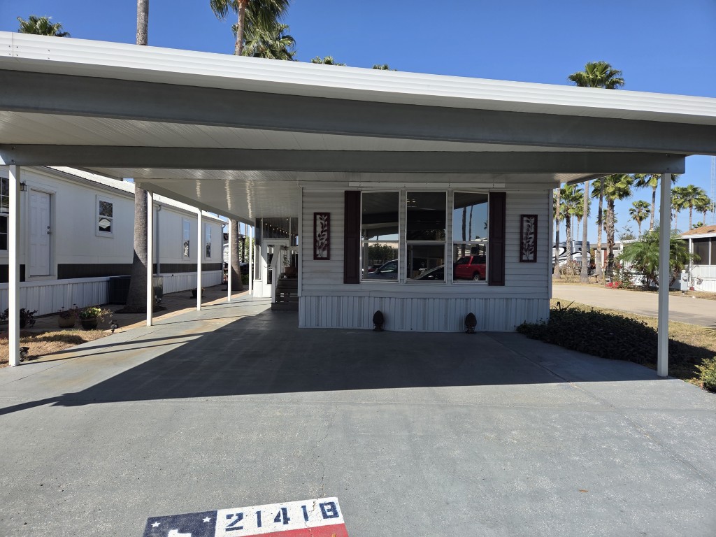 Front of home 2141B Margaret