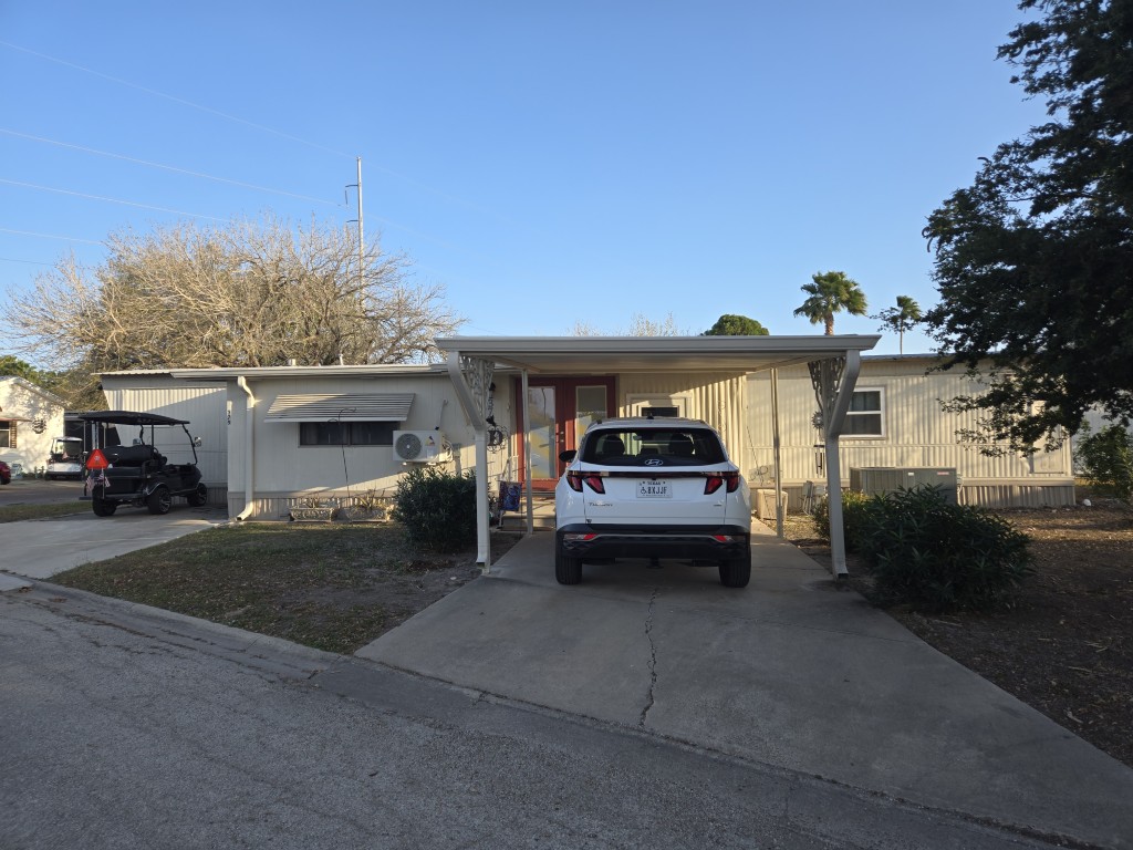 379 Paradise Park pics (1)