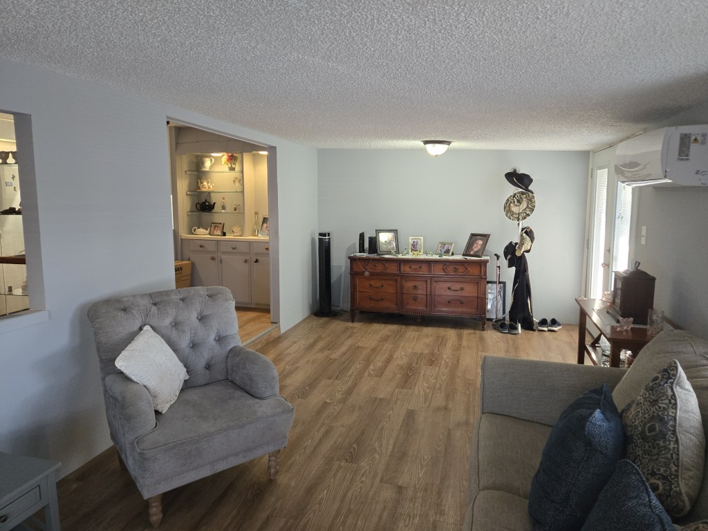 379 Paradise Park pics (3)