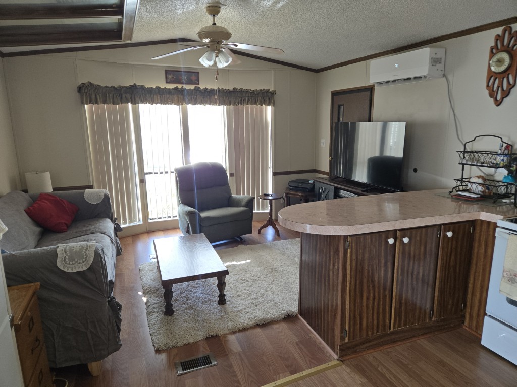 O-38 Fun N Sun Pics (5)