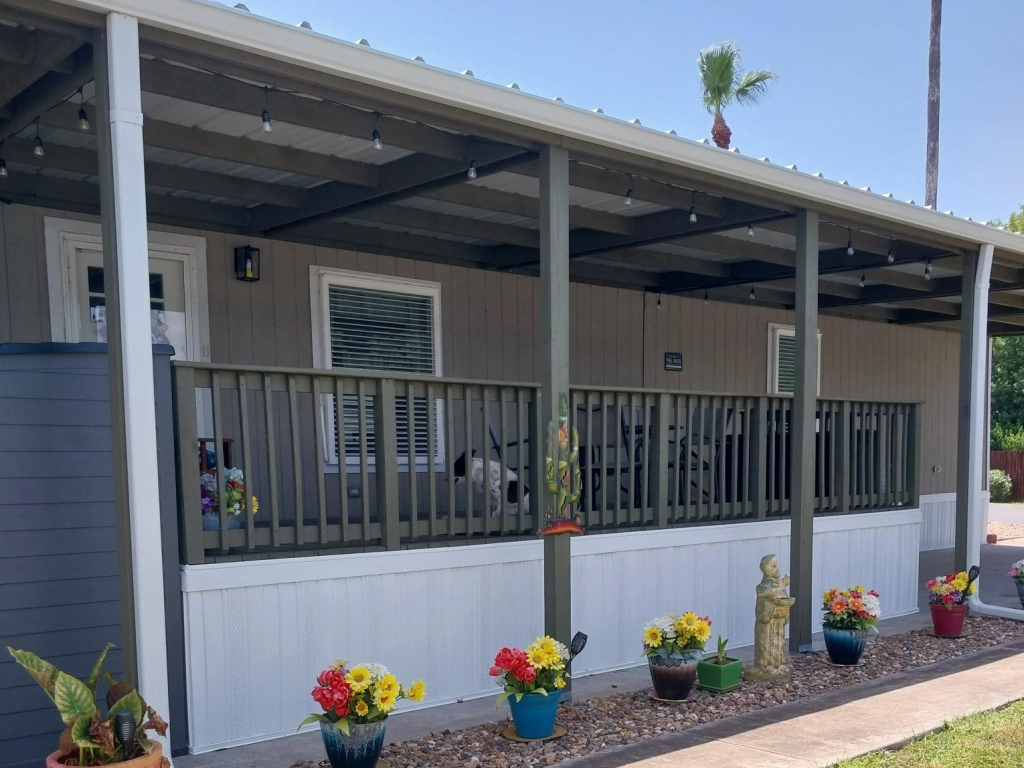 Deck side yard ppe w16