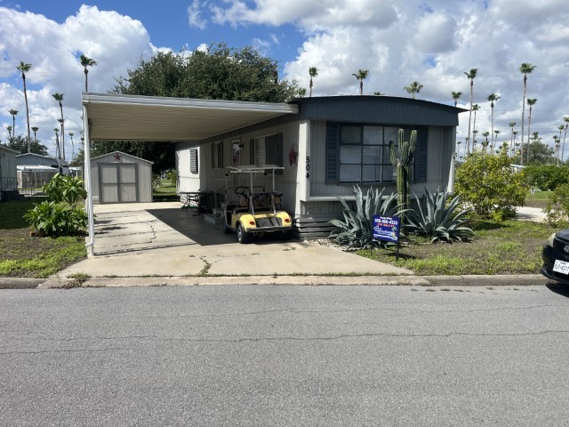 504 Paradise Park (2)